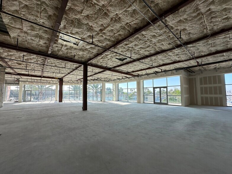 More Photos Of 4625-4635 Admiralty Way, Marina Del Rey Unknown For Lease