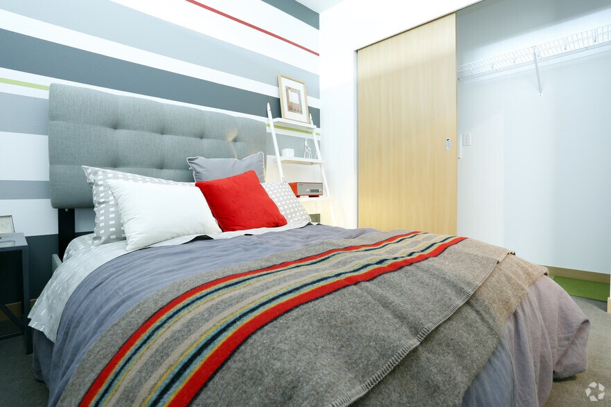 More Photos Of 3636 Stone Way N, Seattle Apartments For Lease