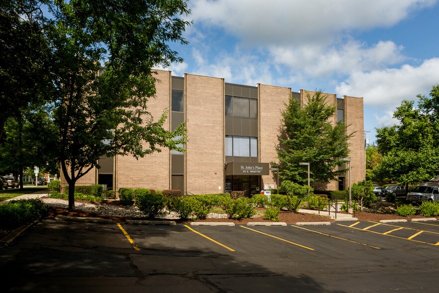 More Photos Of 29 S Webster St, Naperville Office For Lease