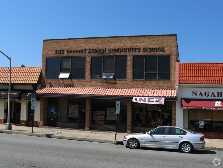 More Photos Of 165-167 E Park Ave, Long Beach Storefront Retail Office For Sale