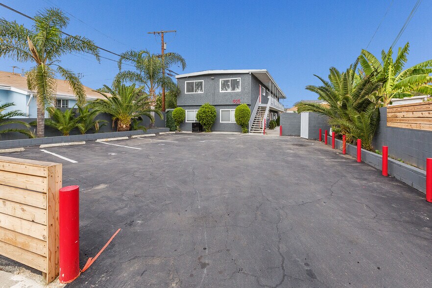 More Photos Of 925 E 19th St, Long Beach Apartments For Sale
