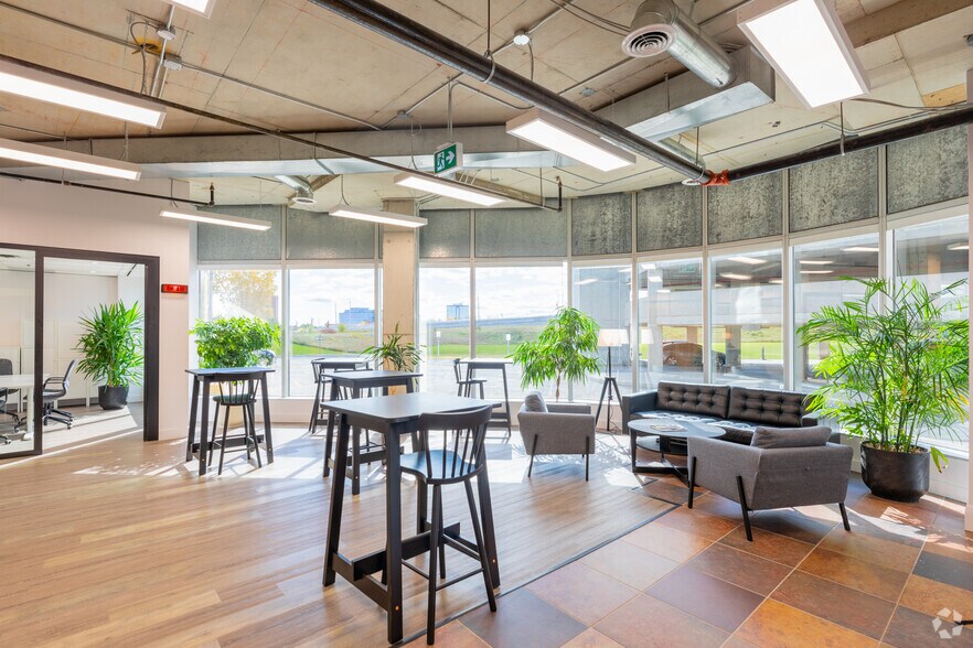 More Photos Of 60 Columbia Way, Markham Office For Lease