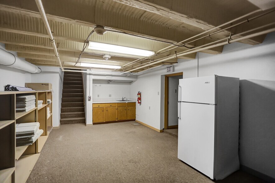 More Photos Of 147 N 5th St, Reading Office For Sale