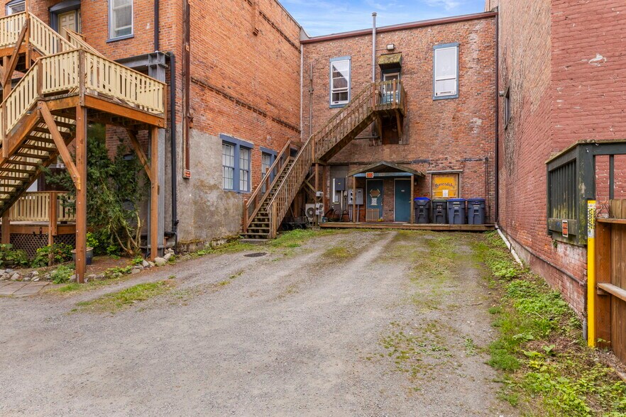 More Photos Of 936 Water St, Port Townsend Storefront Retail Residential For Sale