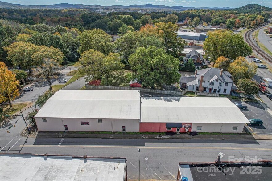 Primary Photo Of 301 S Battleground Ave, Kings Mountain Specialty For Sale