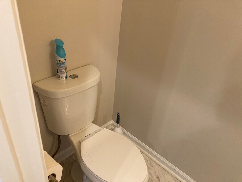 More Photos Of 123 Elm St, Old Saybrook Medical For Sale