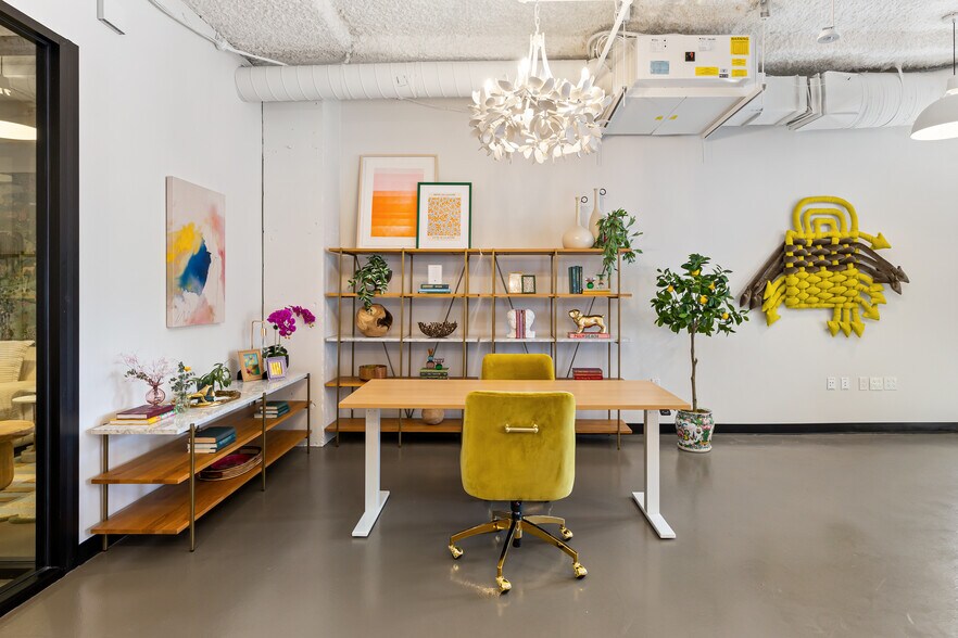 More Photos Of 501-509 Main St, Fort Worth Coworking Space