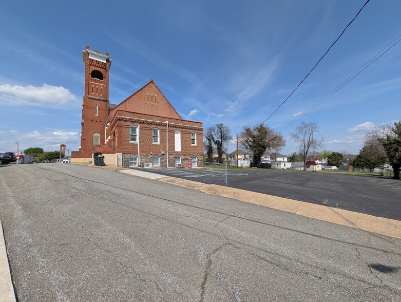 More Photos Of 1018 Rivermont Ave, Lynchburg Multifamily For Sale