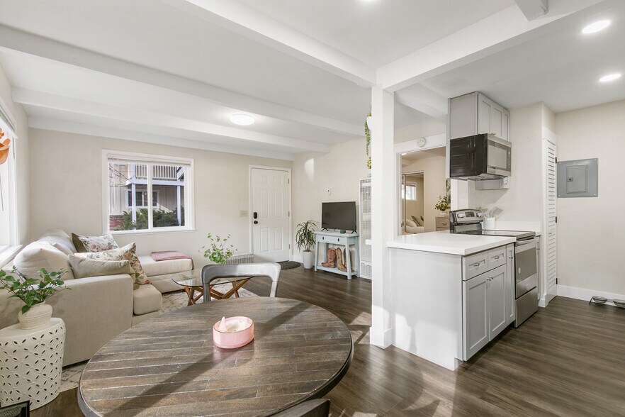 More Photos Of 673 James Ave, South Lake Tahoe Apartments For Sale