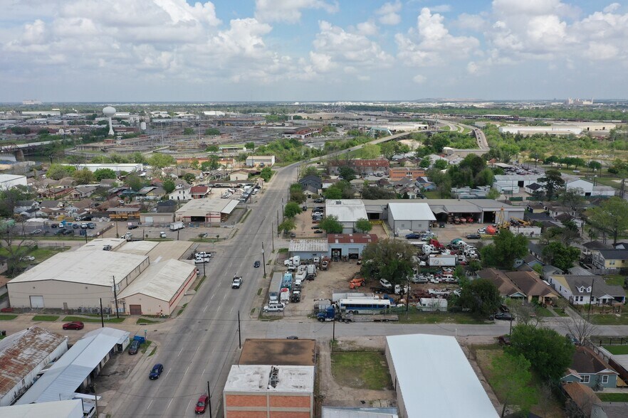 More Photos Of 1812 Wayside Dr, Houston Distribution For Lease