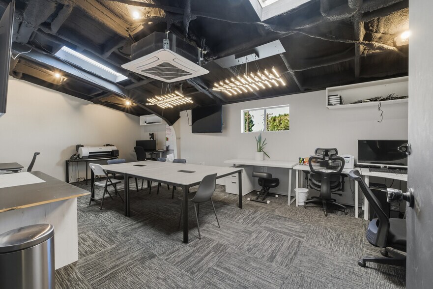 More Photos Of 3468 Hancock St, San Diego Warehouse For Sale