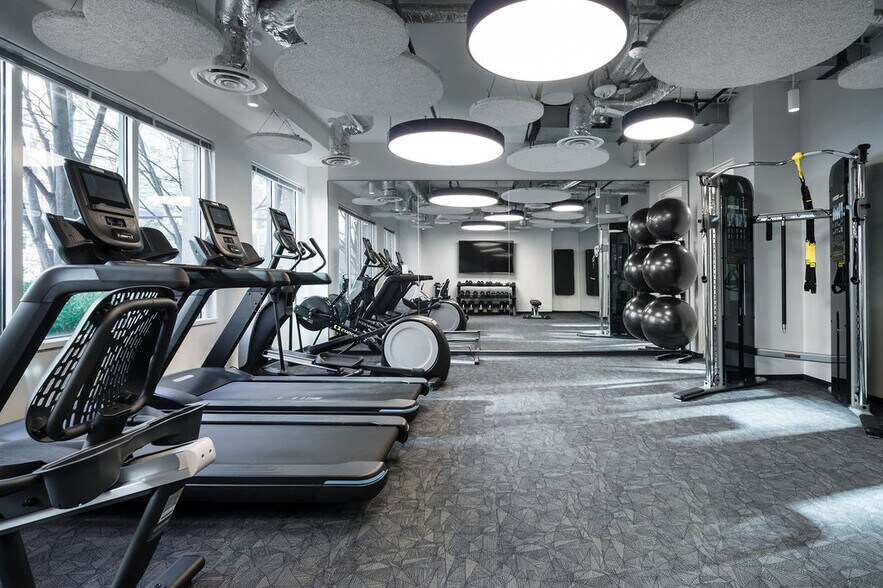 More Photos Of 4800 Montgomery Ln, Bethesda Office For Lease