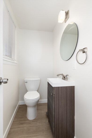 More Photos Of 1842 Hennington Ct, Longmont Multifamily For Sale