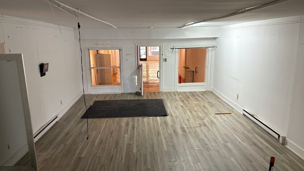 More Photos Of 612 Warren St, Hudson Storefront Retail Residential For Lease