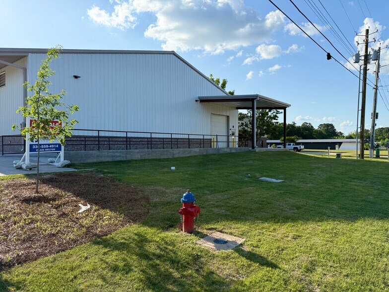 More Photos Of 3000 Wyndham Industrial Dr, Opelika Manufacturing For Sale