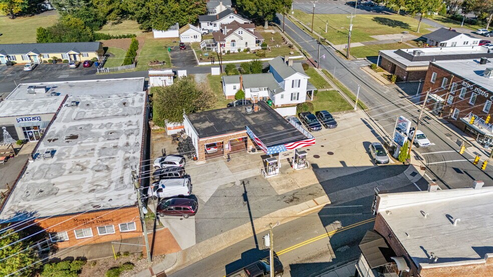 More Photos Of 204 Main St, King Convenience Store For Sale