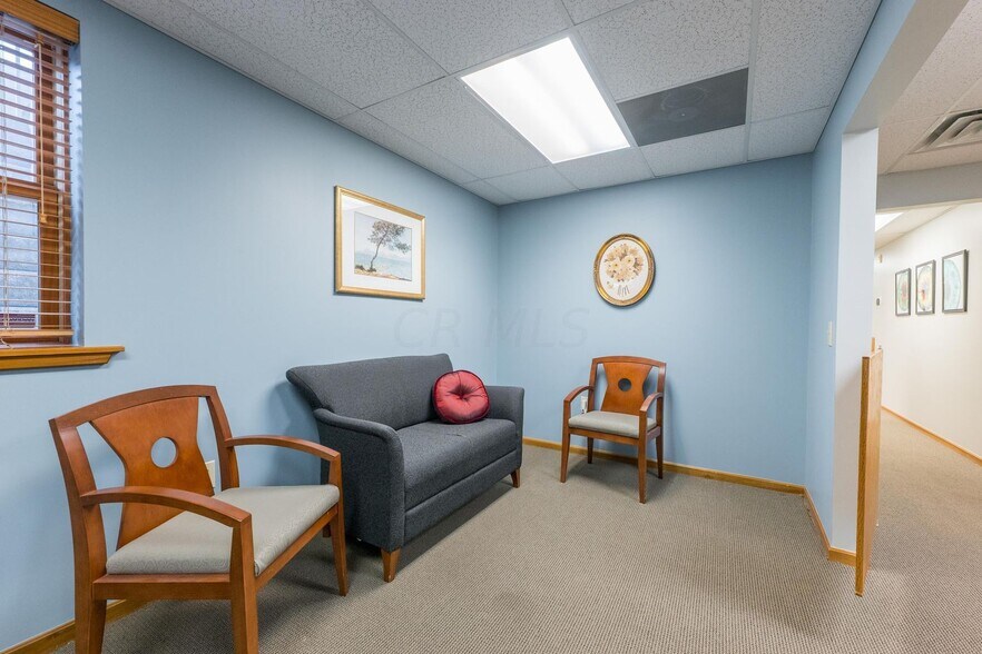 More Photos Of 1151 Bethel Rd, Columbus Medical For Sale