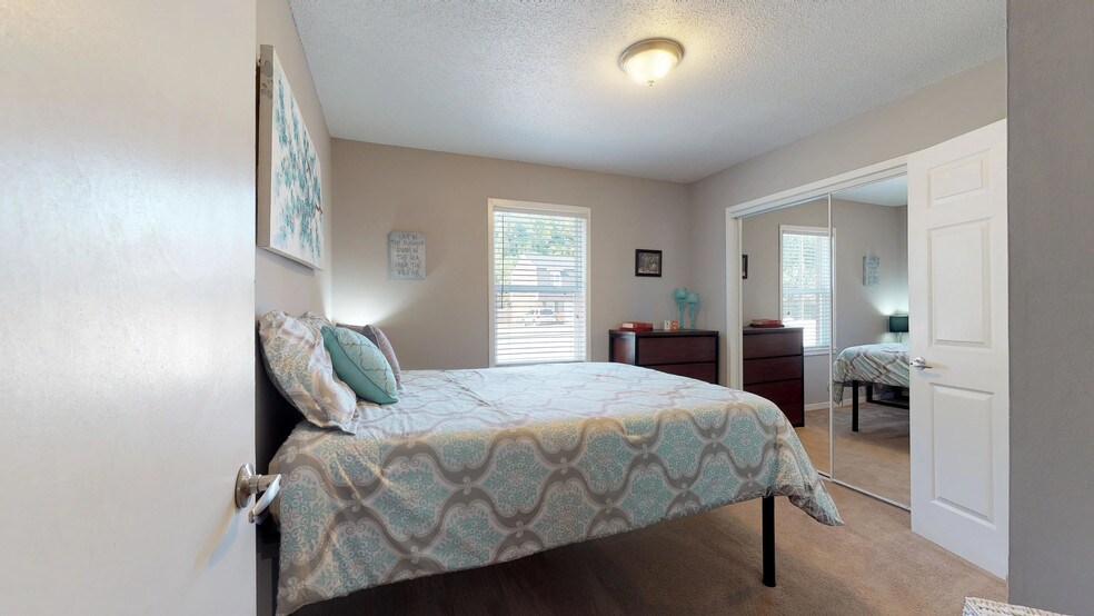 More Photos Of 301 E 12th St, Greenville Apartments For Sale