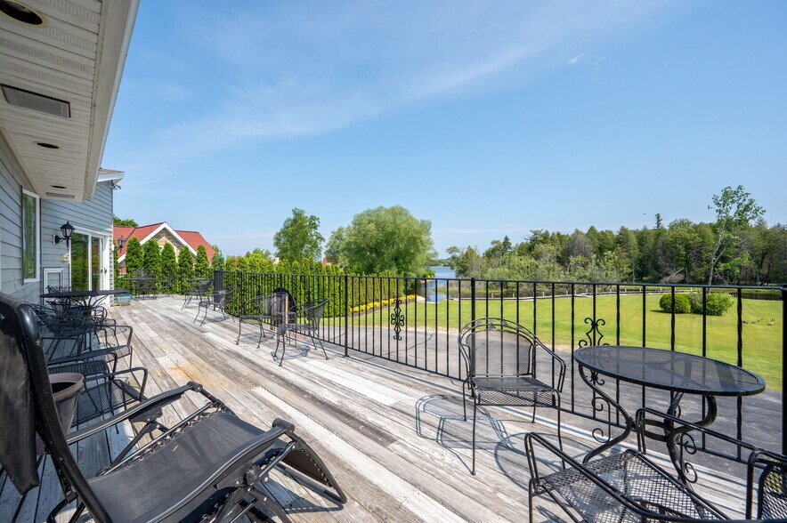 More Photos Of 4084 Main St, Fish Creek Freestanding For Sale