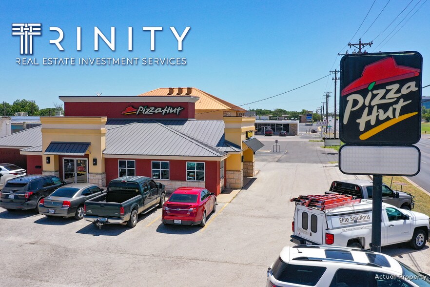 Primary Photo Of 550 E Ambler Ave, Abilene Restaurant For Sale