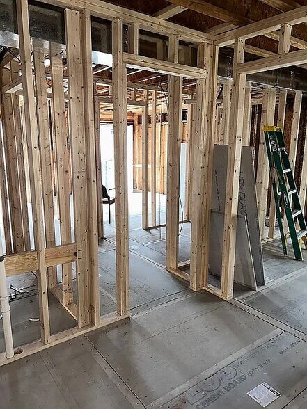 More Photos Of 143 S Garfield Ave, Columbus Apartments For Sale