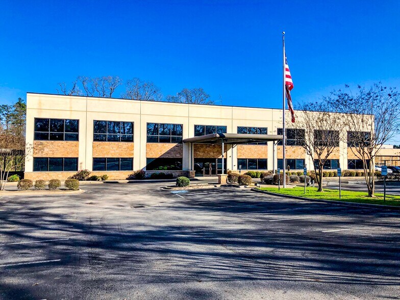 More Photos Of 10586 Highway 75 N, Willis Unknown For Lease