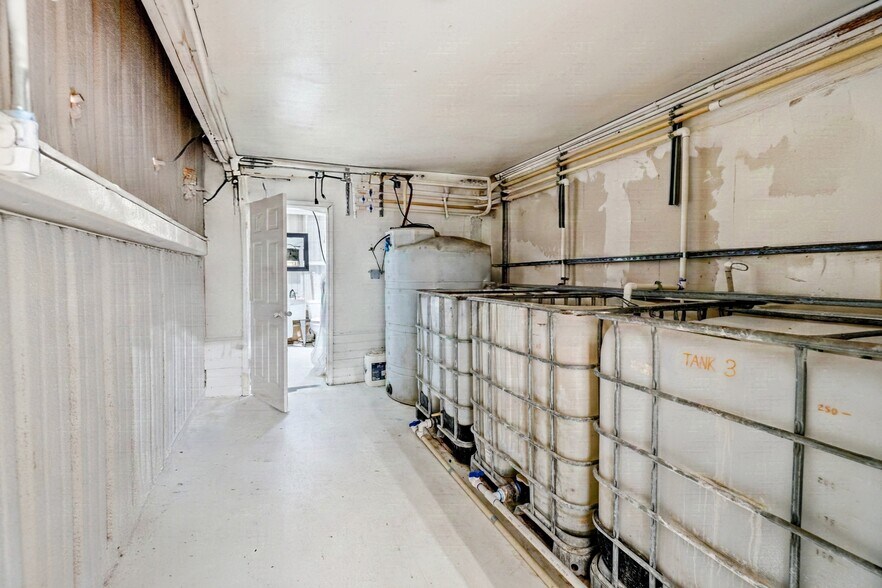 More Photos Of 1203 NW Airport Rd, Cache Industrial For Sale
