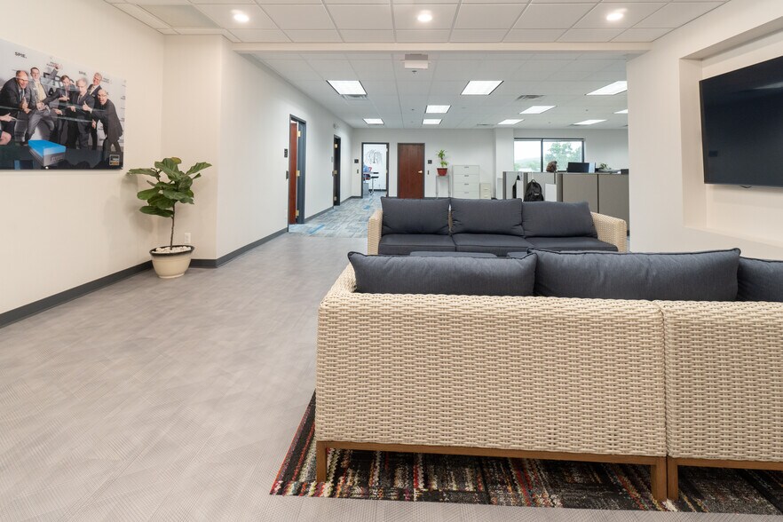 More Photos Of 1120 Pittsford Victor Rd, Pittsford Office For Sale