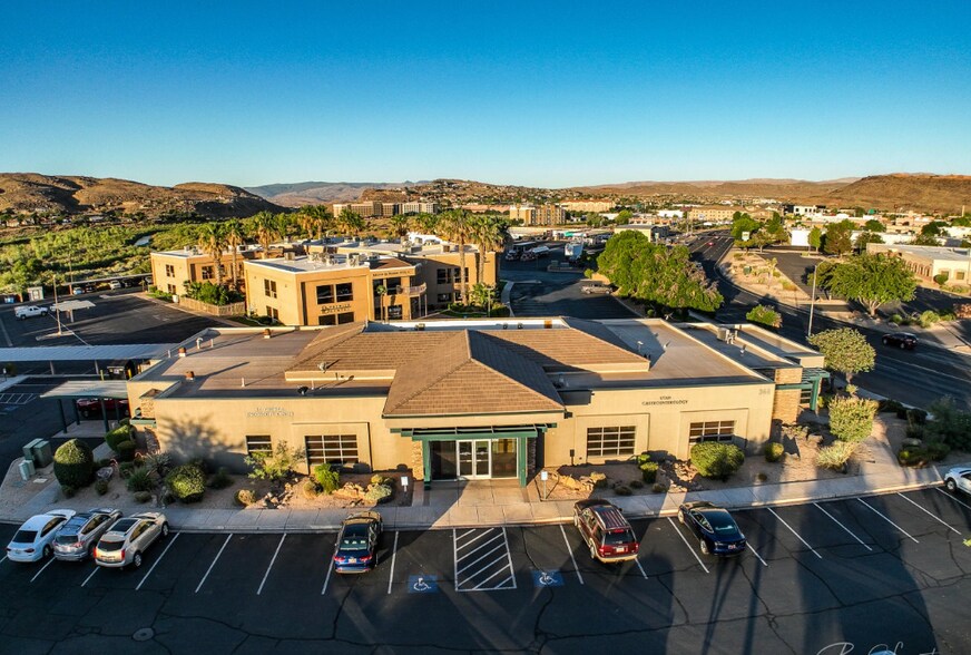 More Photos Of 368 E Riverside Dr, St George Medical For Sale
