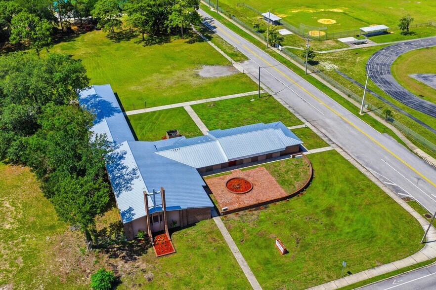 More Photos Of 8075 Lone Star Rd, Jacksonville Religious Facility For Sale