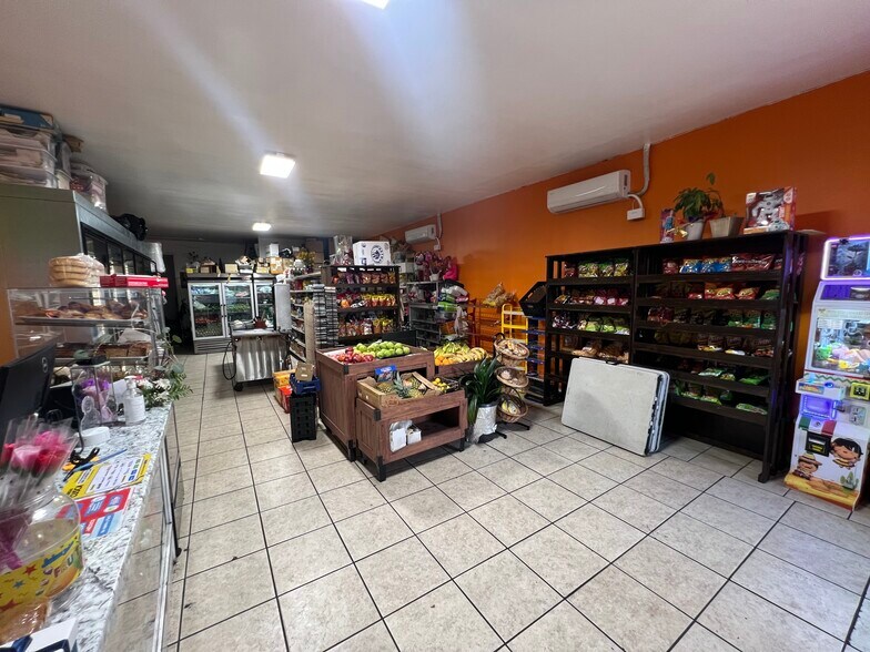 More Photos Of 4071 S Main St, Los Angeles Storefront Retail Residential For Sale