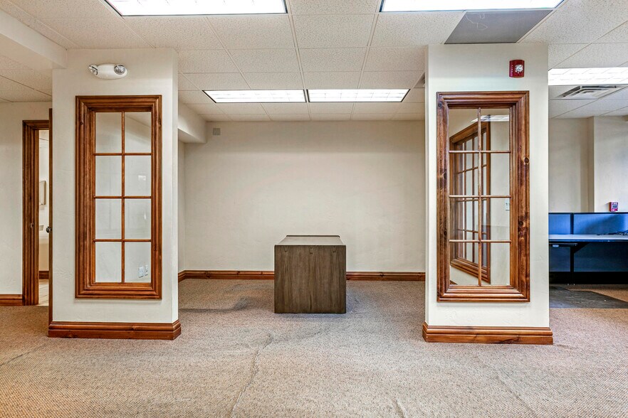 More Photos Of 30 Benchmark Rd, Avon Office For Sale