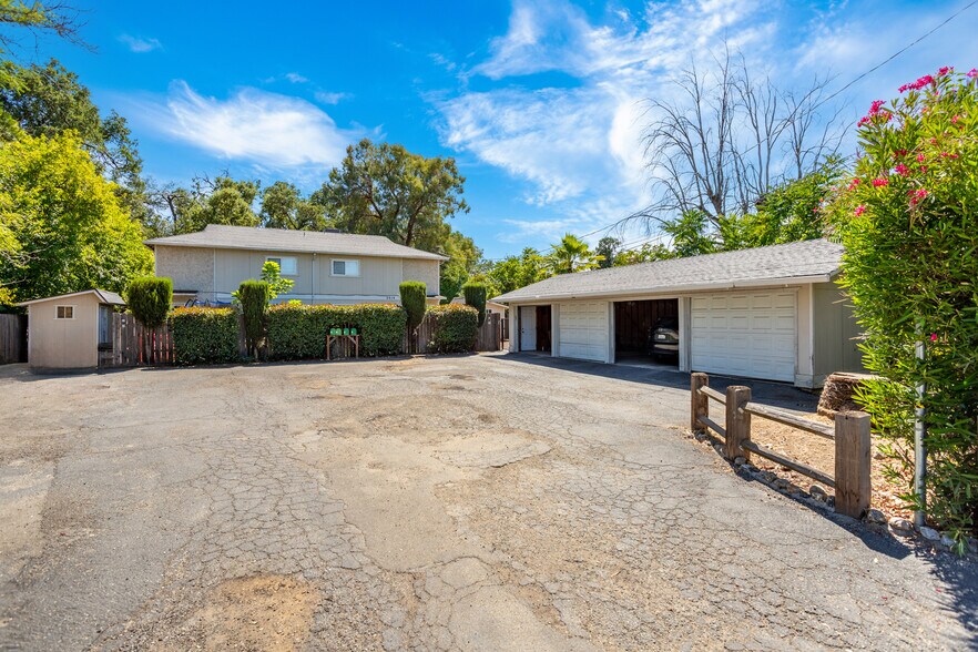 More Photos Of 2616 W Hillside Dr, Anderson Apartments For Sale
