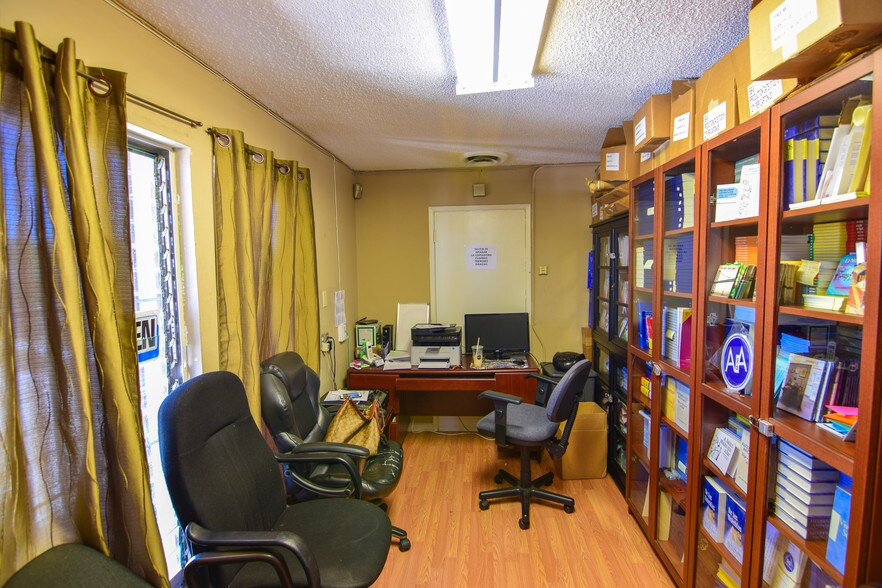More Photos Of 1668 Mckee Rd, San Jose Office For Lease