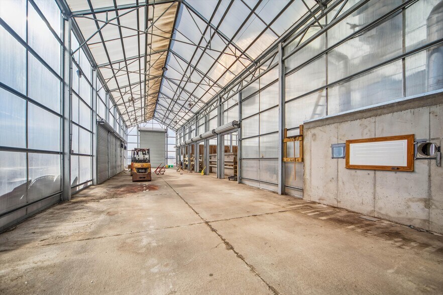 More Photos Of 1802 Industrial Park Dr, Ellsworth Industrial For Sale