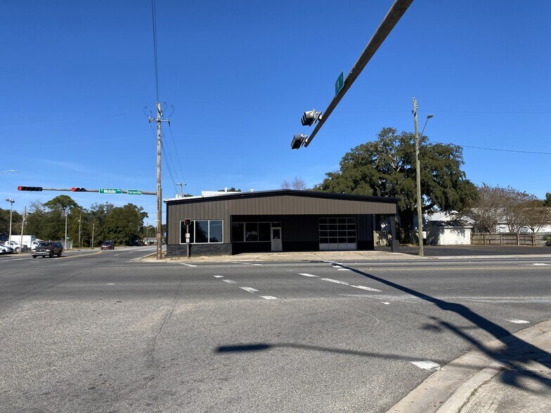 More Photos Of 2812 W Cervantes St, Pensacola Auto Repair For Lease