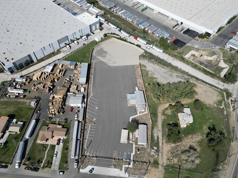 More Photos Of 19792 El Rivino Rd, Riverside Land For Lease