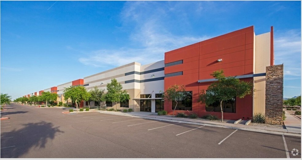 More Photos Of 1250 N Fairway Dr, Avondale Distribution For Lease
