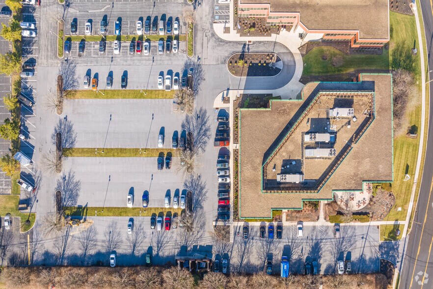 More Photos Of 100 Corporate Center Dr, Camp Hill Medical For Lease
