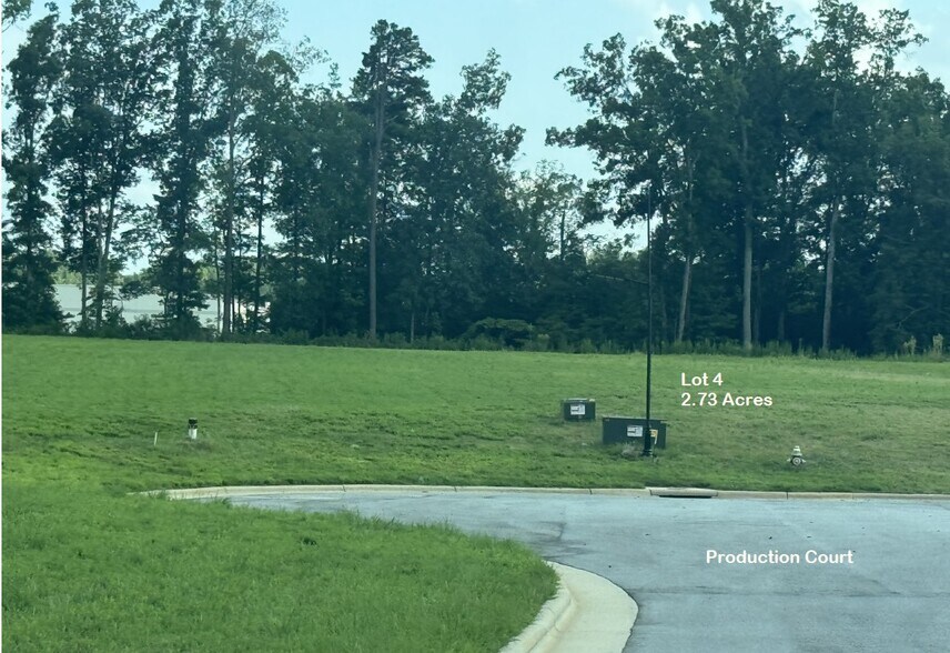 More Photos Of 8015 Thorndike Rd, Greensboro Land For Sale