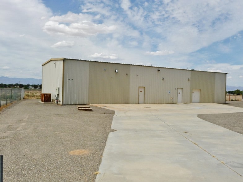 Primary Photo Of 1014 Kyle Ct, Ridgecrest Warehouse For Sale