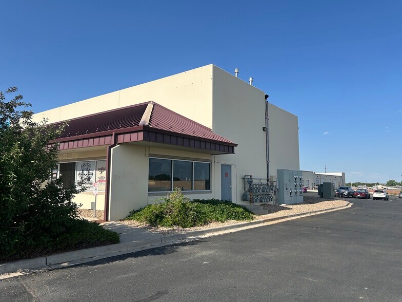 More Photos Of 802-886 E 78th Ave, Denver Warehouse For Sale