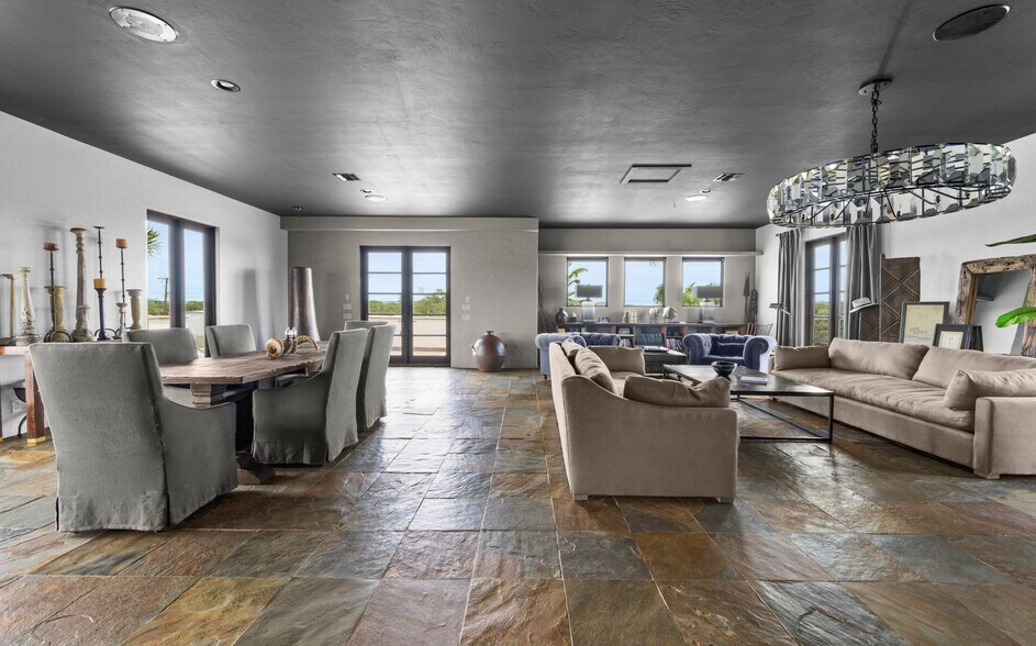 More Photos Of 1703 Highway 35 S, Rockport Office Residential For Lease