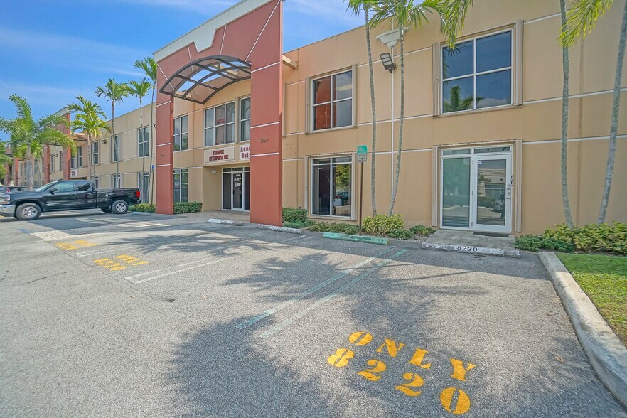 More Photos Of 8200-8358 NW 30th Ter, Doral Coworking Space