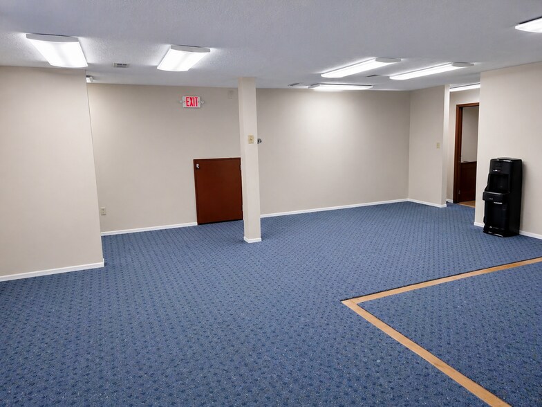 More Photos Of 400 S Ruffner Rd, Charleston Medical For Lease