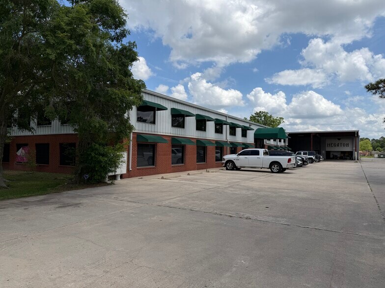 More Photos Of 808 Russell Palmer Rd, Humble Flex For Sale
