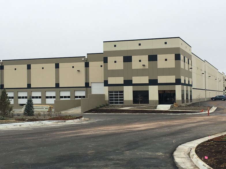 More Photos Of 3559 N Himalaya Rd, Aurora Warehouse For Lease