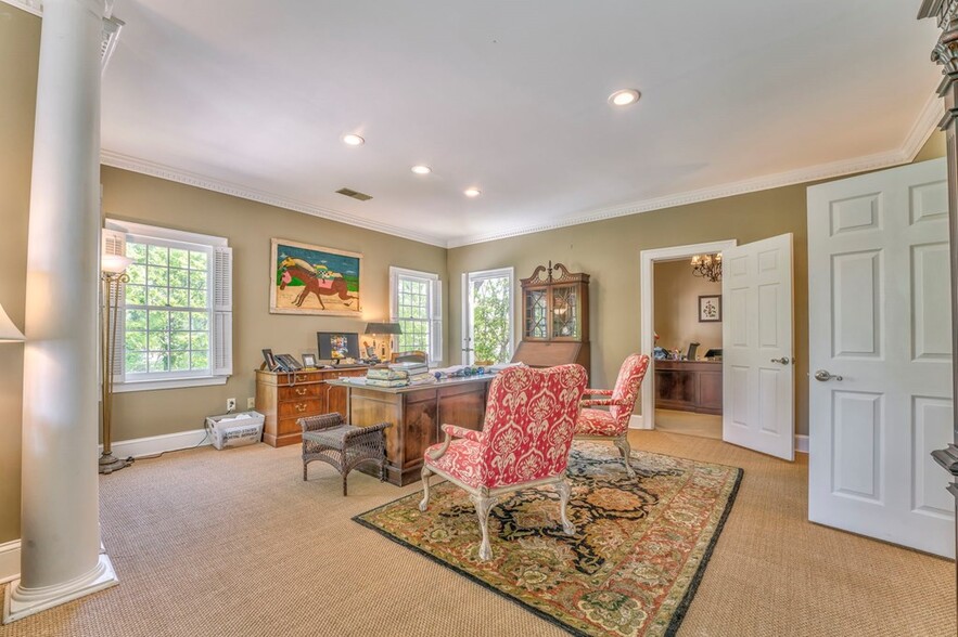 More Photos Of 417 Court St, Calhoun Office For Sale