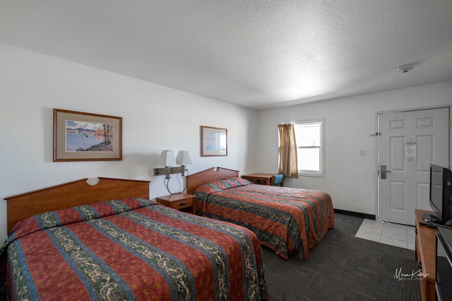 More Photos Of 203 SW 7th St, Stuart Hotel For Sale