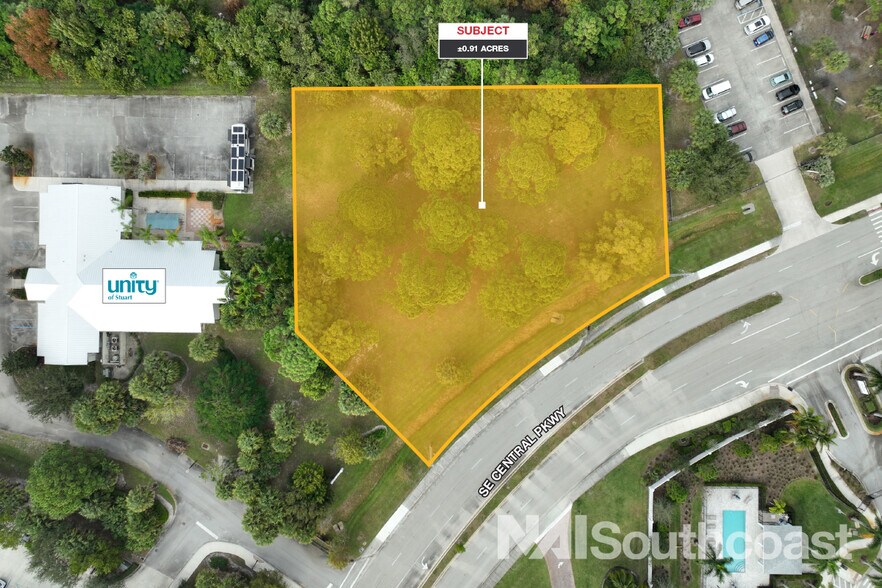 More Photos Of 211 SE Central Pky, Stuart Land For Sale